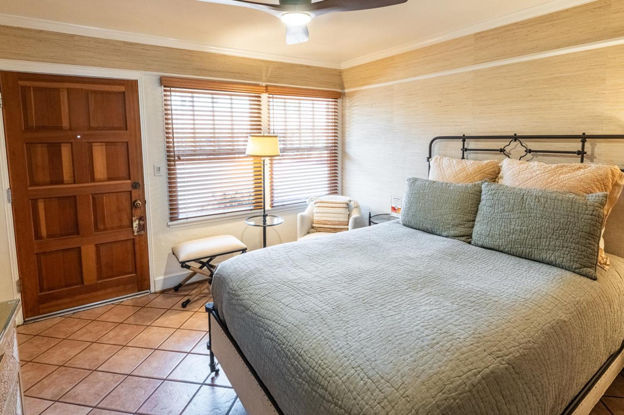 Harbor House 3*