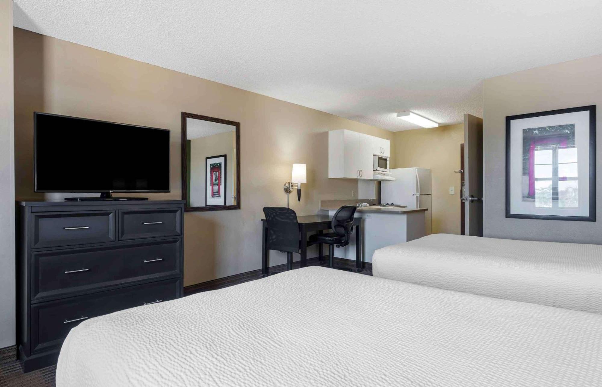 Hotel Extended America - Santa Barbara - Calle Real Goleta