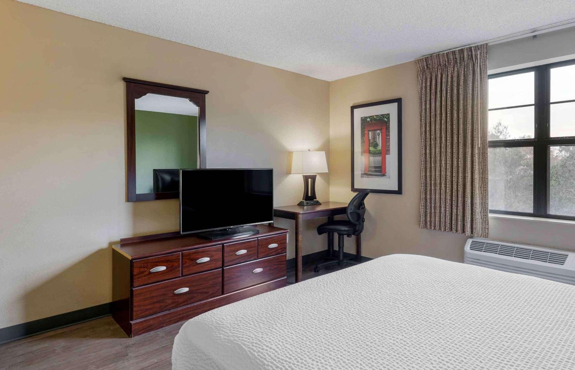 Hotel Extended America - Santa Barbara - Calle Real