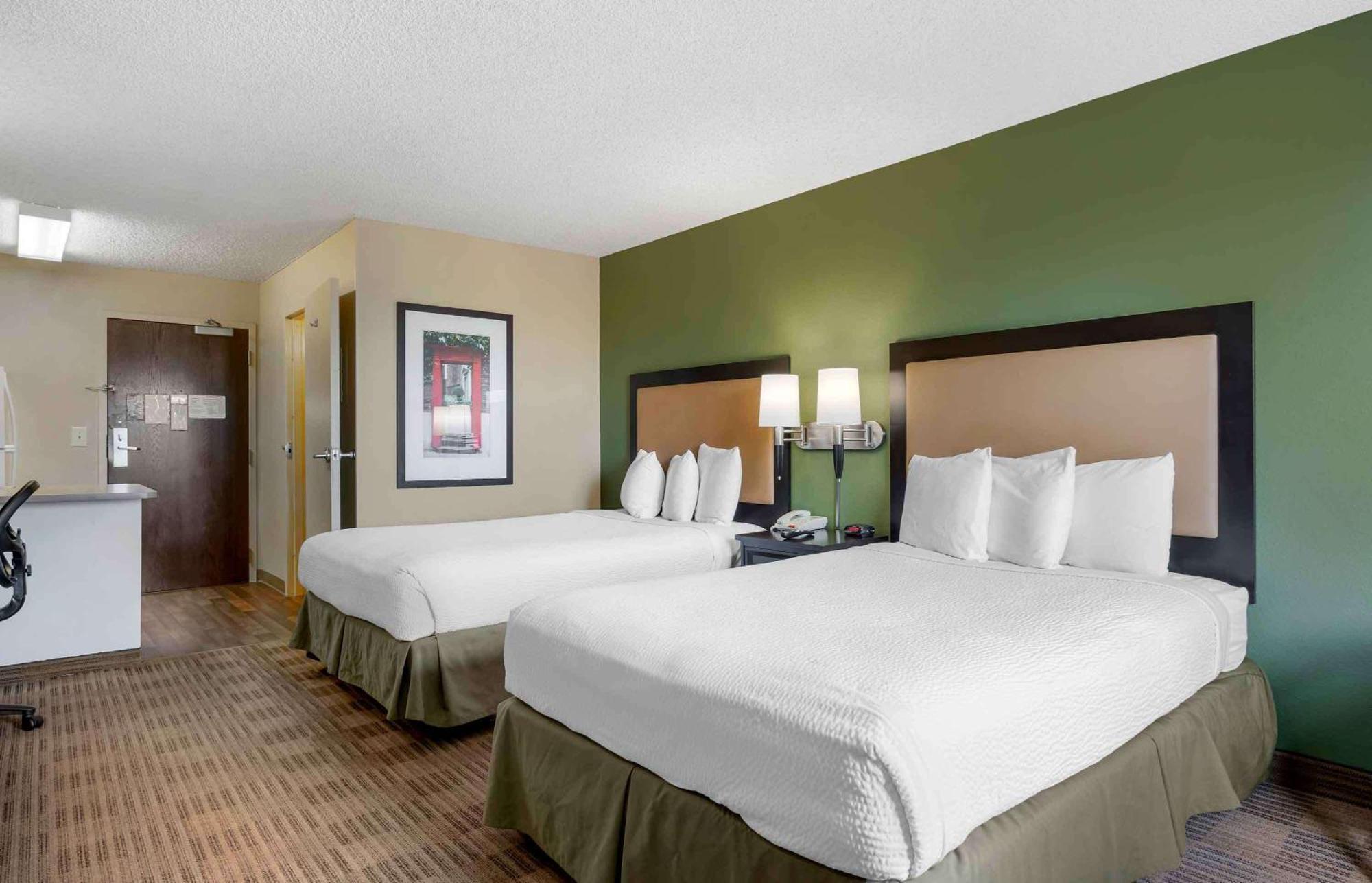 Extended America - Santa Barbara - Calle Real Hotel 2*