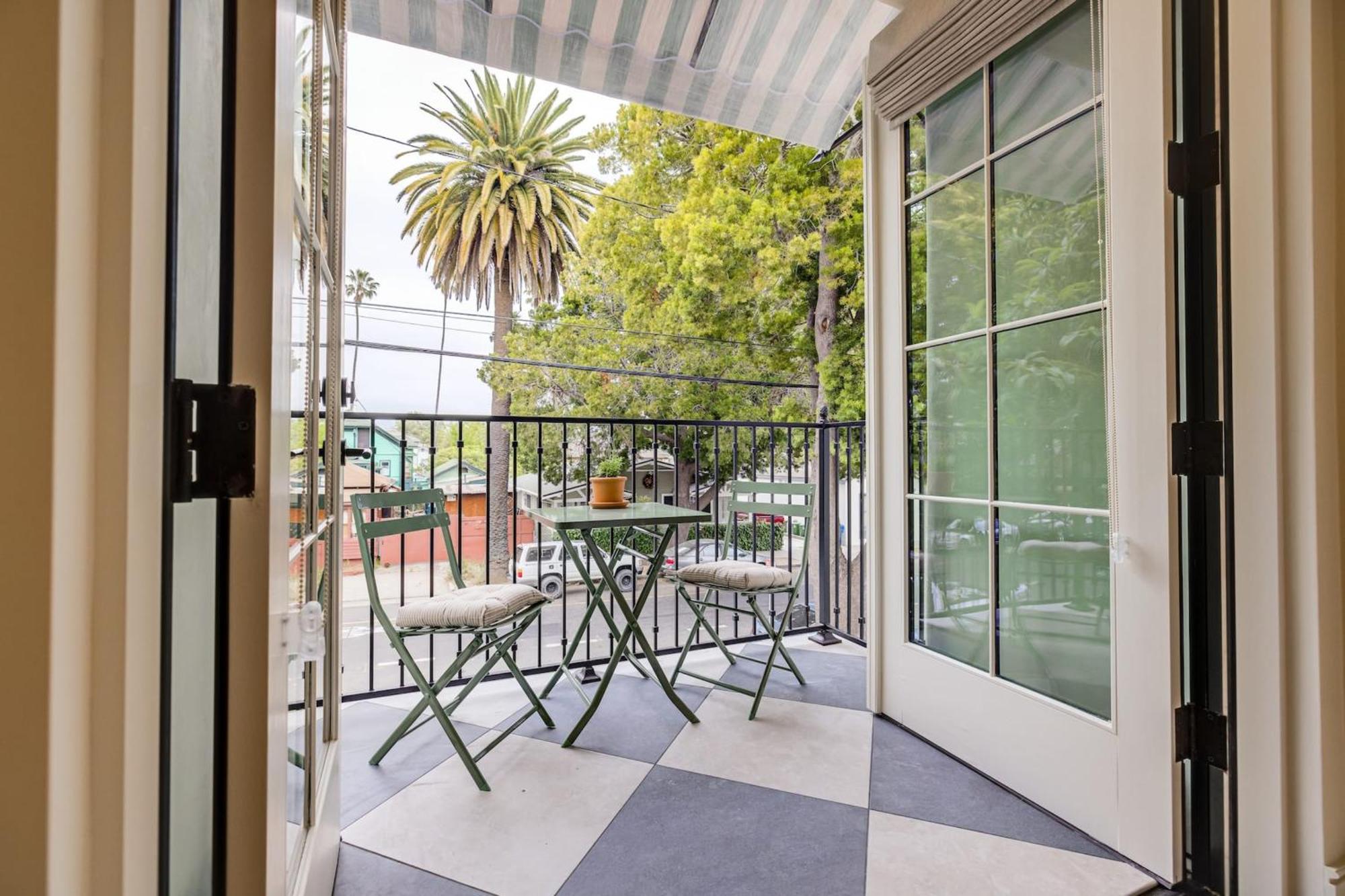 Casa De La Vina - Boutique In Downtown Apartment *