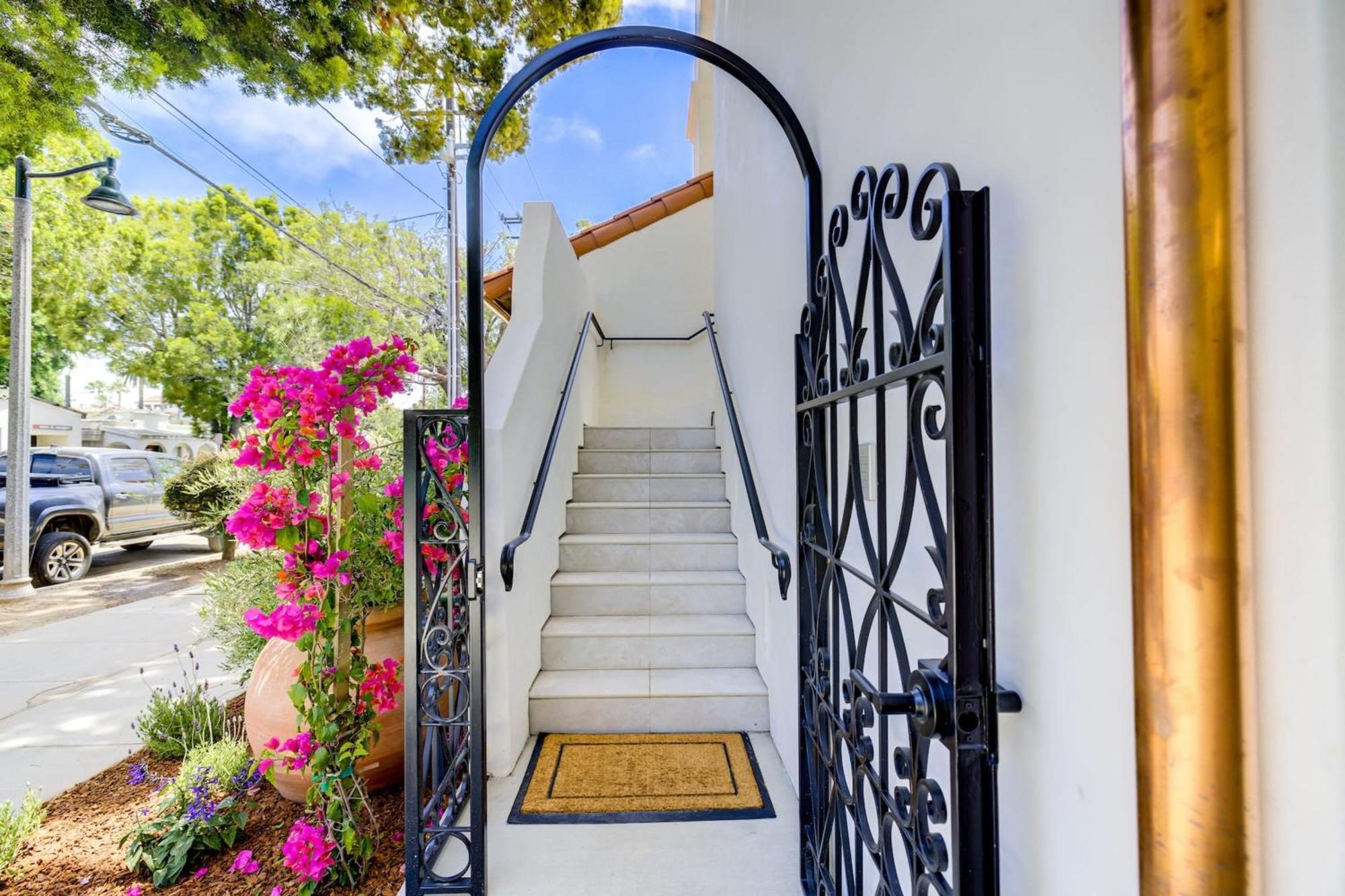 Casa De La Vina - Boutique In Downtown Apartment