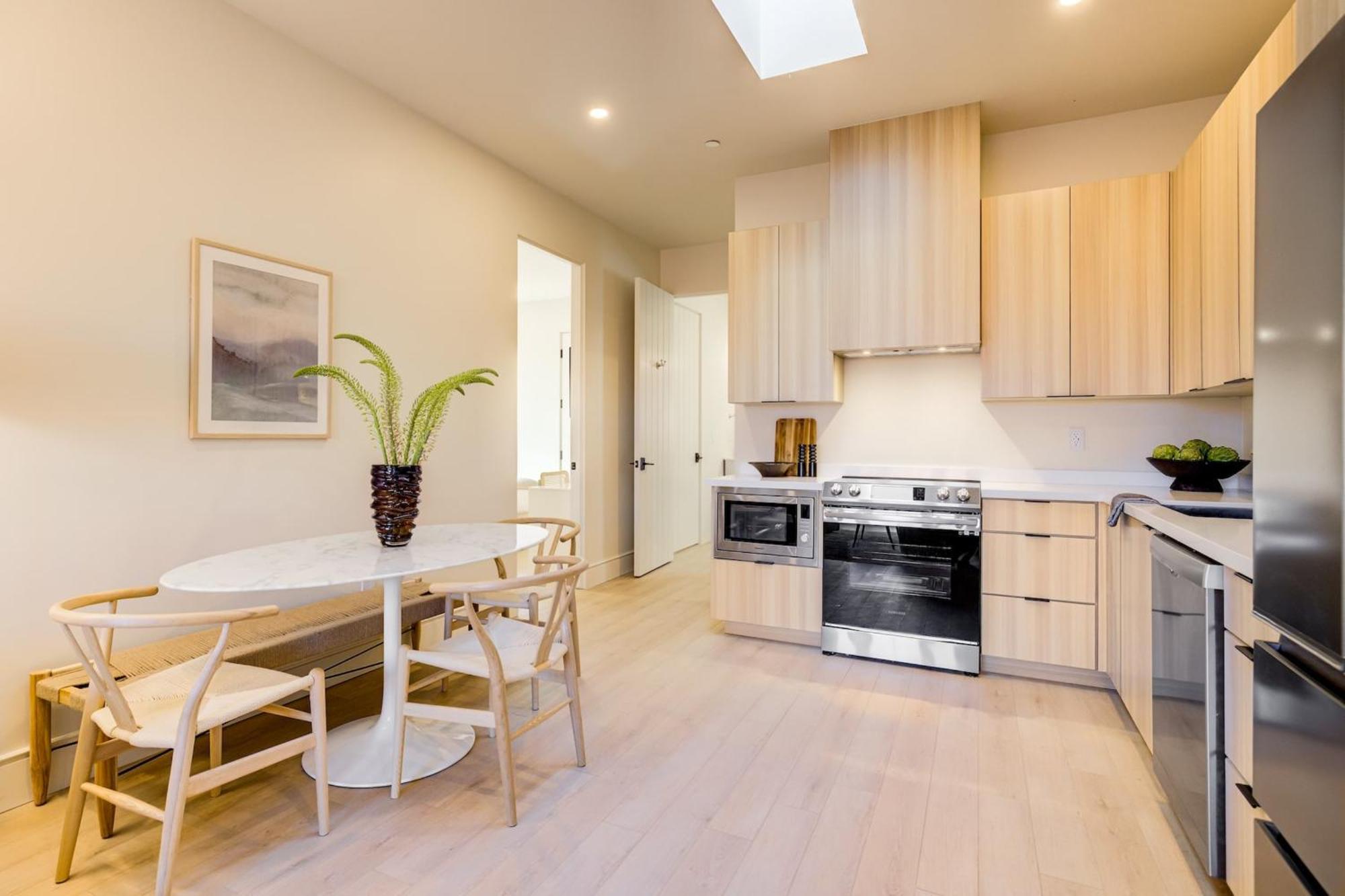 Casa De La Vina - Boutique In Downtown Apartment