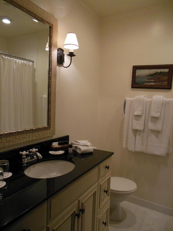 Country House Inn Santa Barbara