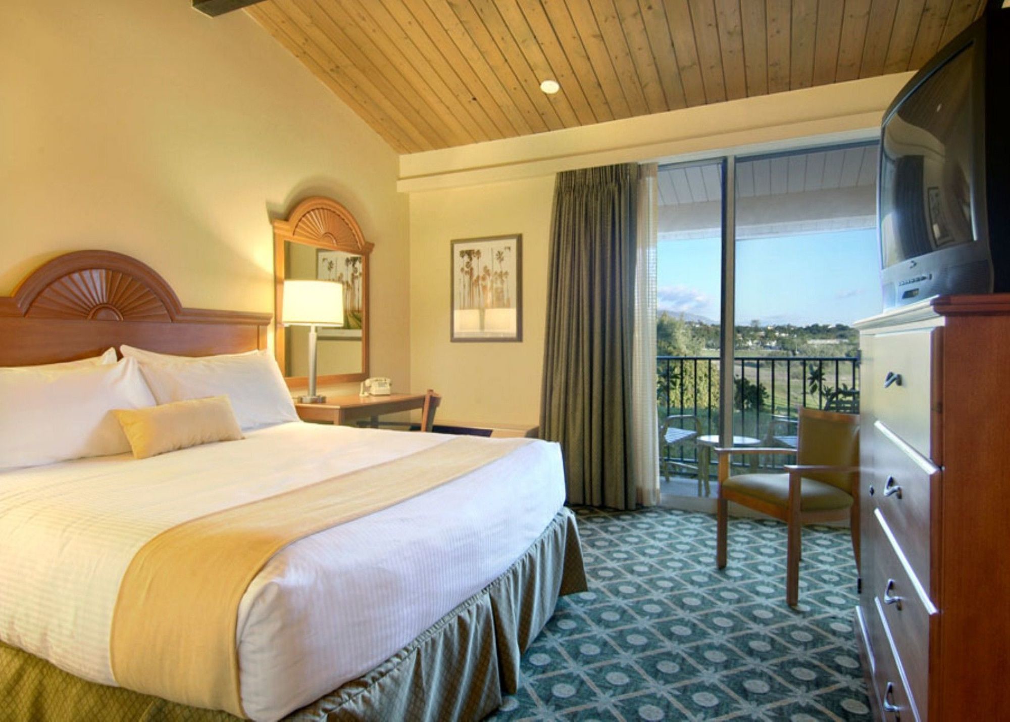 Ramada By Wyndham