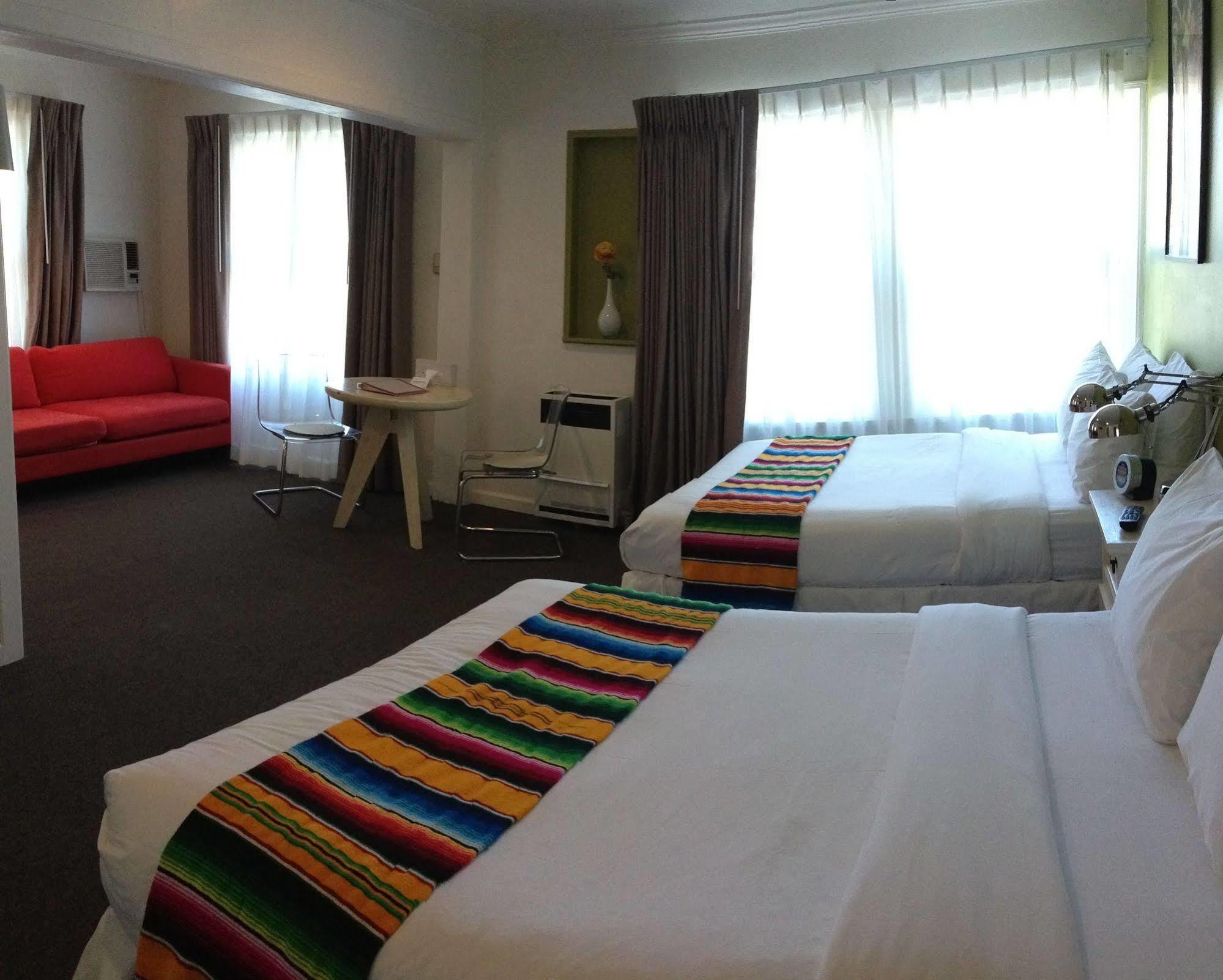Agave Motel 3*