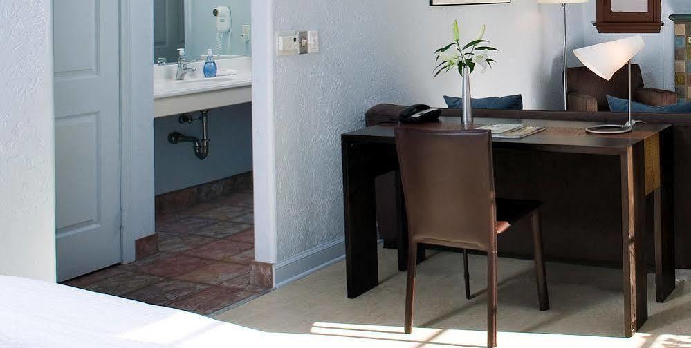 Inn Casa Del Mar
