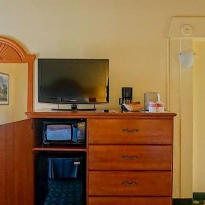 Ramada By Wyndham 3* Santa Barbara
