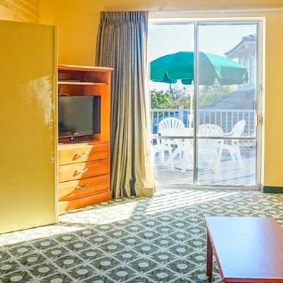 Ramada By Wyndham 3* Santa Barbara