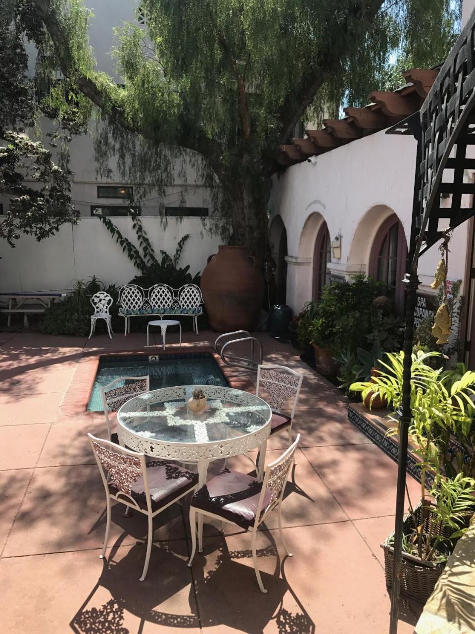 Rosa Hotel