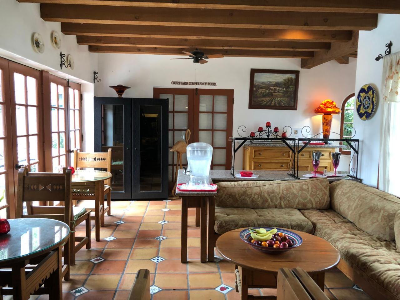 Rosa Hotel